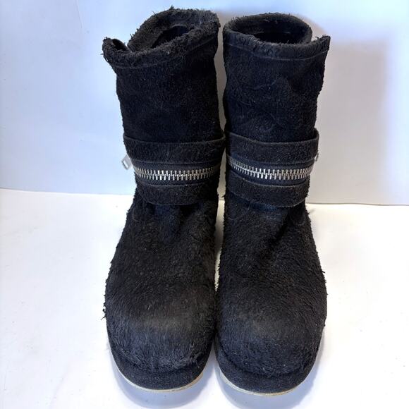 COMME DES GARCONS Textured Leather Zipped Ankle Boots in Black Size 8 - Picture 3 of 14